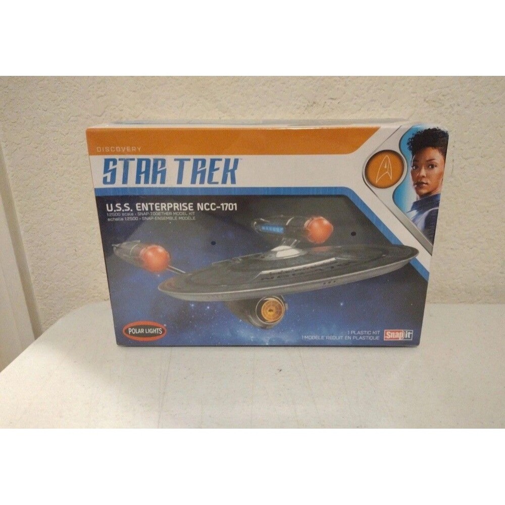Polar Lights Star Trek Discovery USS Enterprise NCC-1701 Snap Model Kit 1:2500